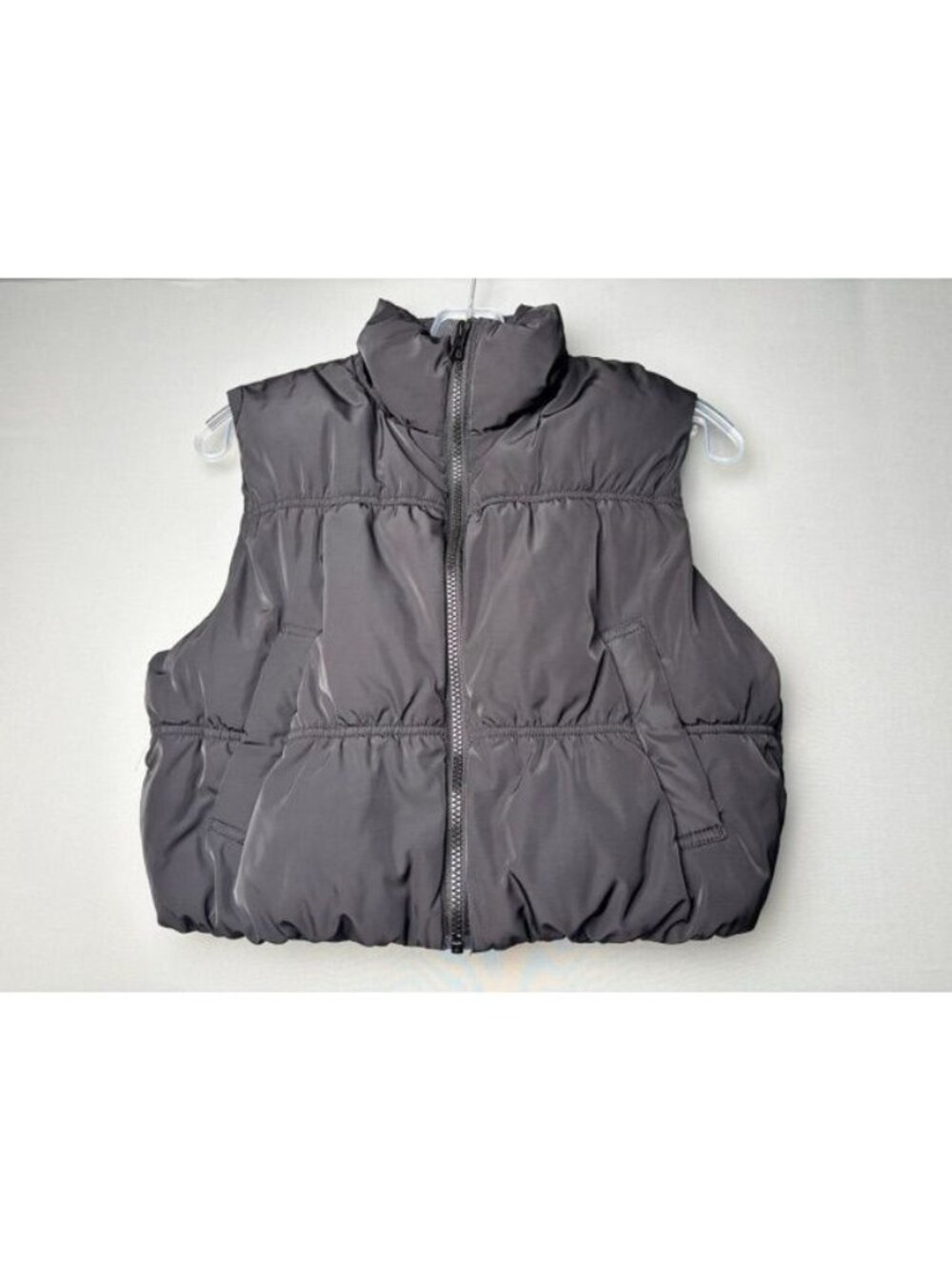 H&M Divided Black Puffer Vest Women's XS Zip Quilted Bubble Cropped